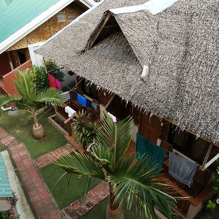 Alona Grove Tourist Inn Tawala  Dış mekan fotoğraf
