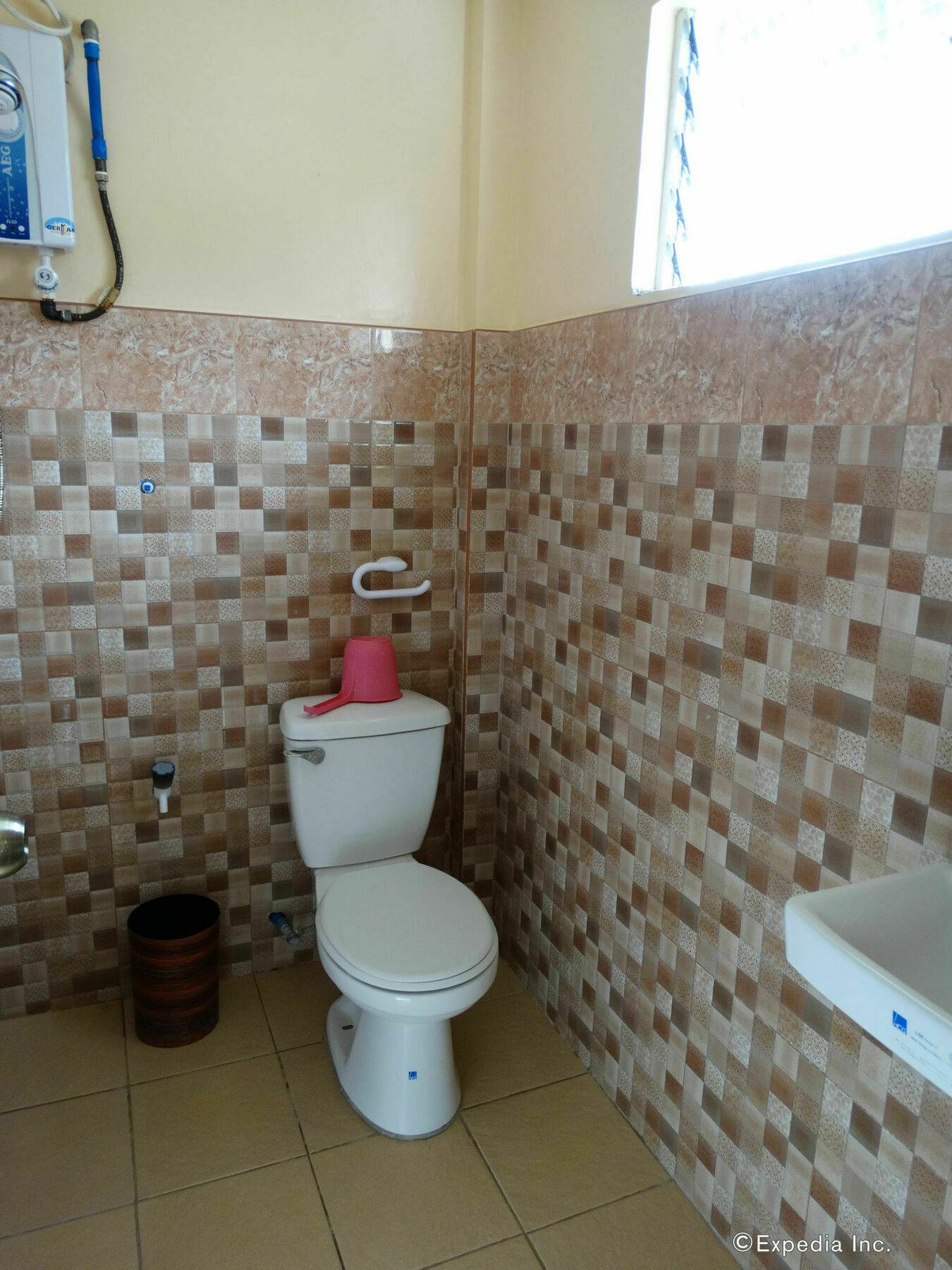 Alona Grove Tourist Inn Tawala  Dış mekan fotoğraf