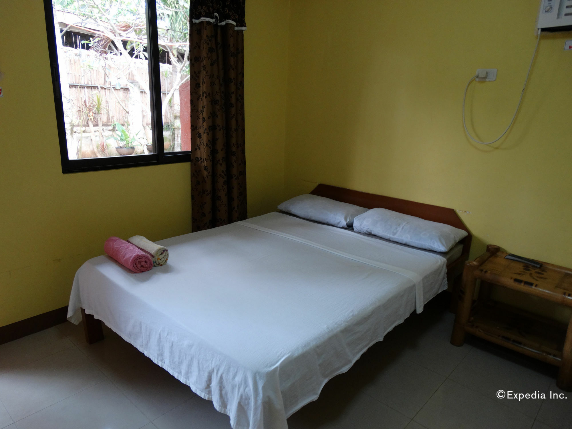 Alona Grove Tourist Inn Tawala  Dış mekan fotoğraf