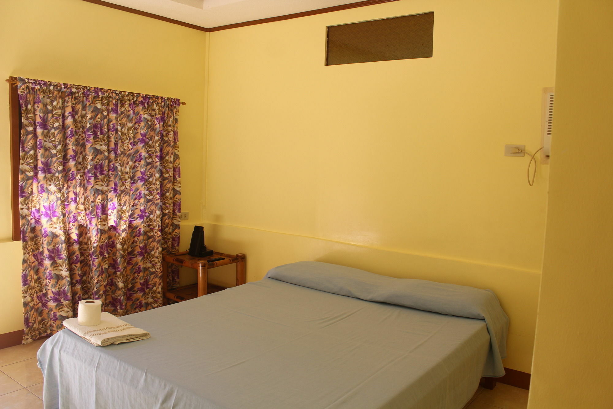 Alona Grove Tourist Inn Tawala  Dış mekan fotoğraf